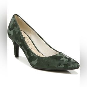 Life Stride Sevyn Hunter Camo Pointed Toe Pumps 9M